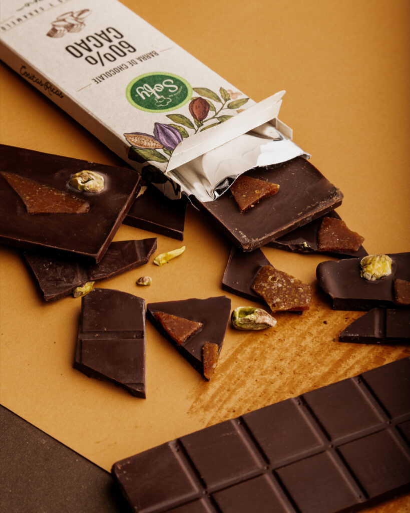 Barra de Chocolate Vegano 60% Cacao con pistacho y caramelo, La Cocina de Sofy en colaboración con Lok Premium Products