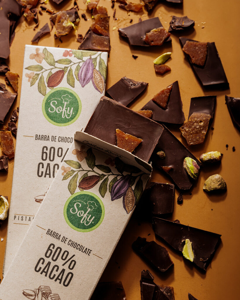 Barra de Chocolate Vegano 60% Cacao con pistacho y caramelo, La Cocina de Sofy en colaboración con Lok Premium Products